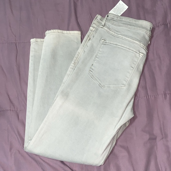 Women’s Abercrombie skinny jeans light grey size 28 - Picture 3 of 9